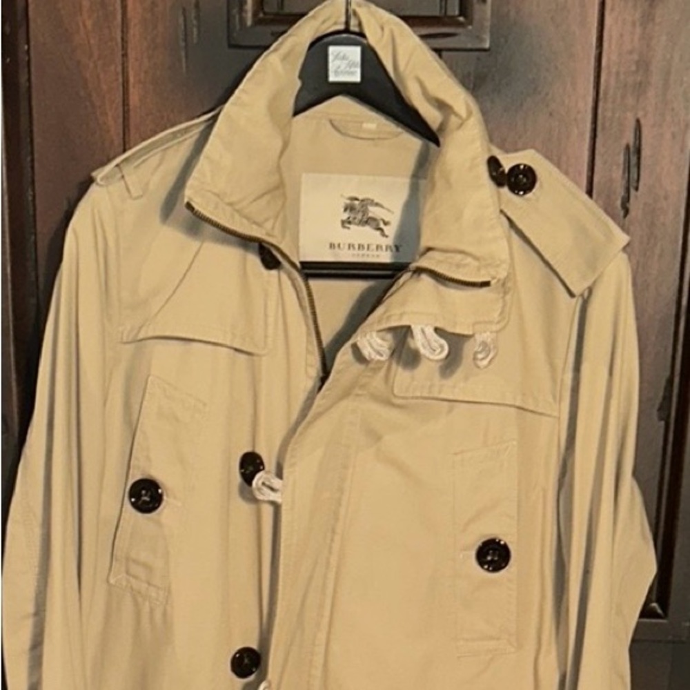 Burberry Tan Trench Coat with Wide Collar and Epaulettes